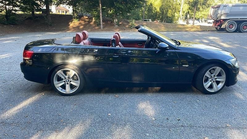 Gebraucht BMW 325 Cabriolet 218 PS (160 kW) 2008 Schwarz Cabrio
