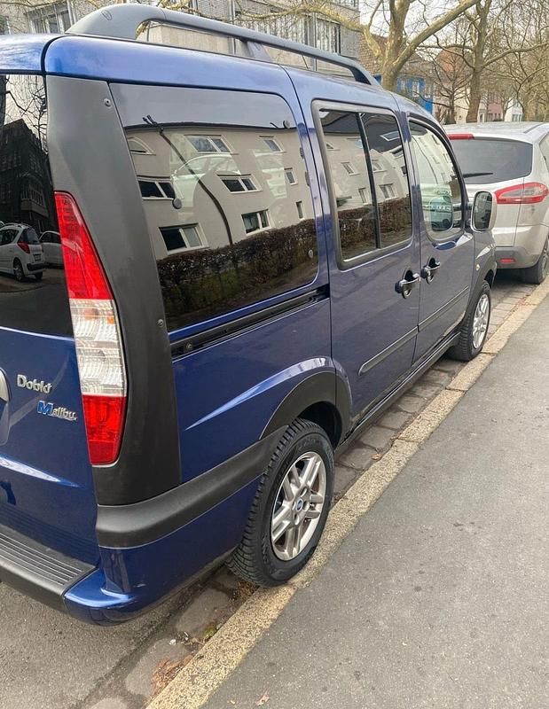 Gebraucht Fiat Doblò 104 PS (76 kW) 2002 Blau Van / Kleinbus