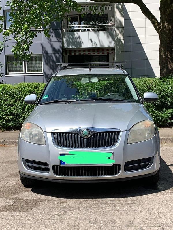 Silber Gebraucht 2006 Skoda Roomster Kombi | 1.600 € - Bild 1/4