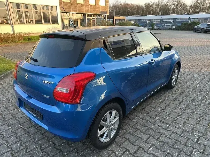 Gebraucht Suzuki Swift Comfort+ 83 PS (61 kW) 2022 Blau Kleinwagen