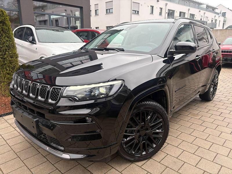 Second-hand Jeep Compass 131 CP (96 kW) 2023 Negru SUV