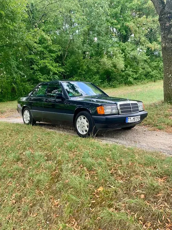 Gebraucht Mercedes 190 109 PS (80 kW) 1990 Schwarz Limousine