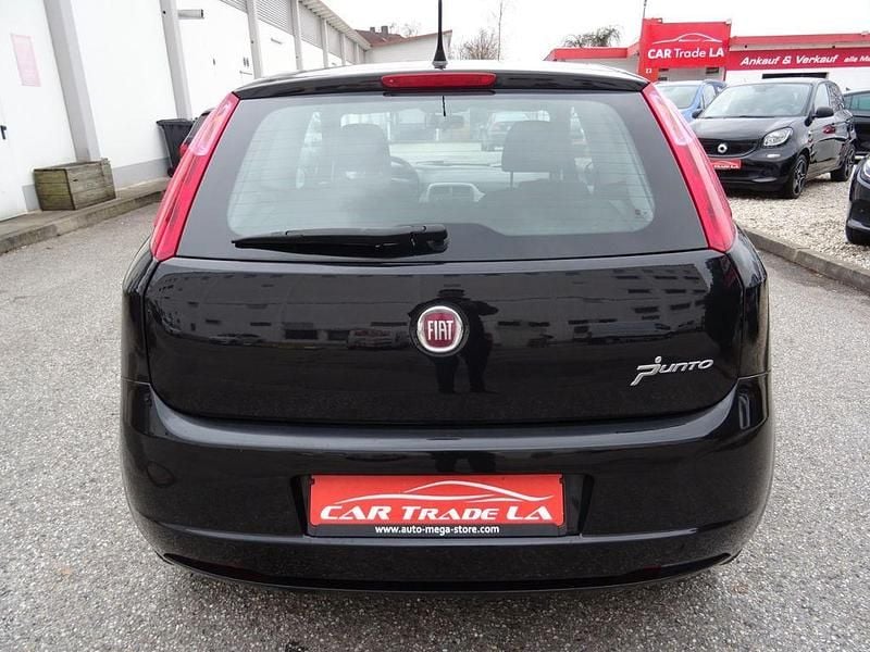 Gebraucht Fiat Punto Pop 69 PS (50 kW) 2013 Schwarz Kleinwagen