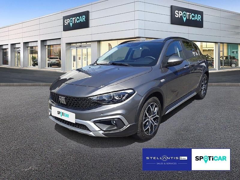 Grau Gebraucht 2024 Fiat Tipo Cross Limousine | 19.950 € (Guter Preis) - Bild 1/4