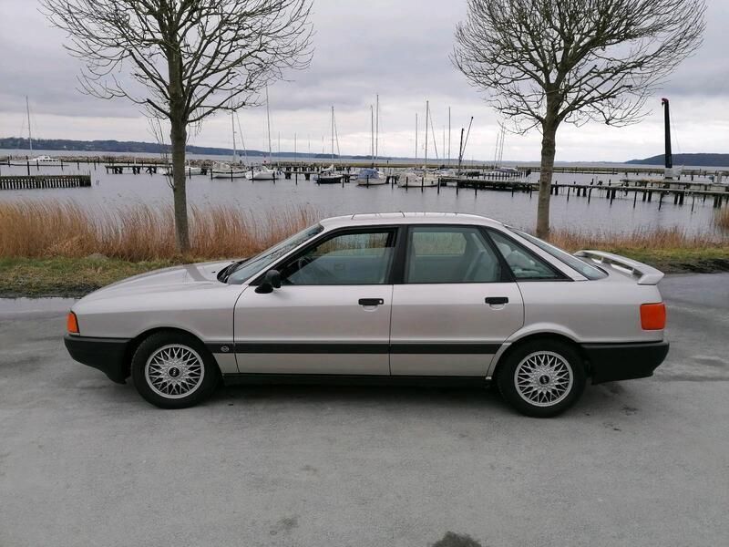 Andere außenfarben Gebraucht 1989 Audi 80 Limousine | 2.400 € - Bild 1/4