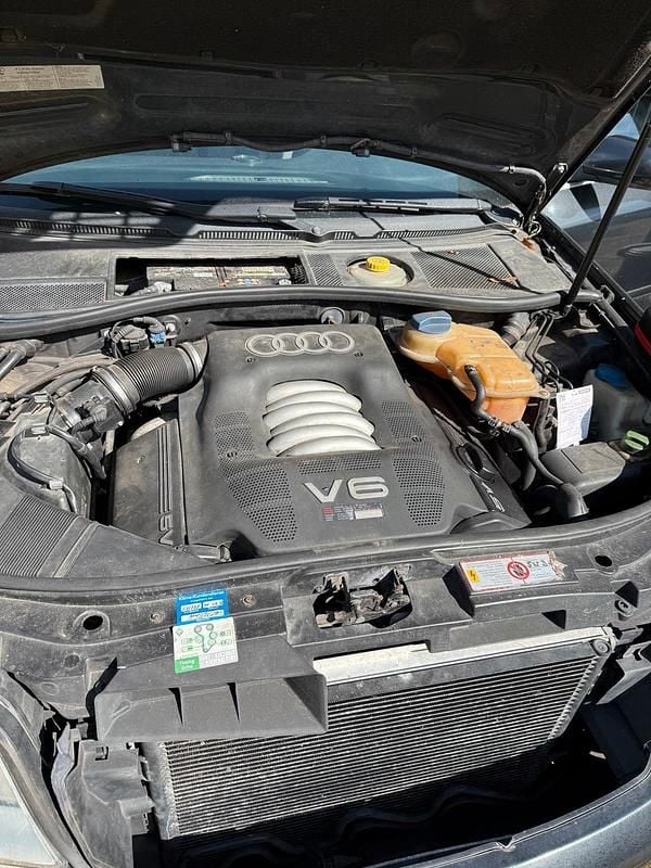 Gebraucht Audi A6 193 PS (141 kW) 1998 Schwarz Kombi