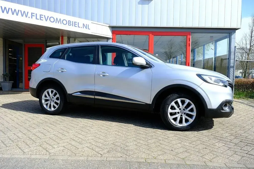 Gebraucht Renault Kadjar Zen 131 PS (96 kW) 2015 Grau SUV