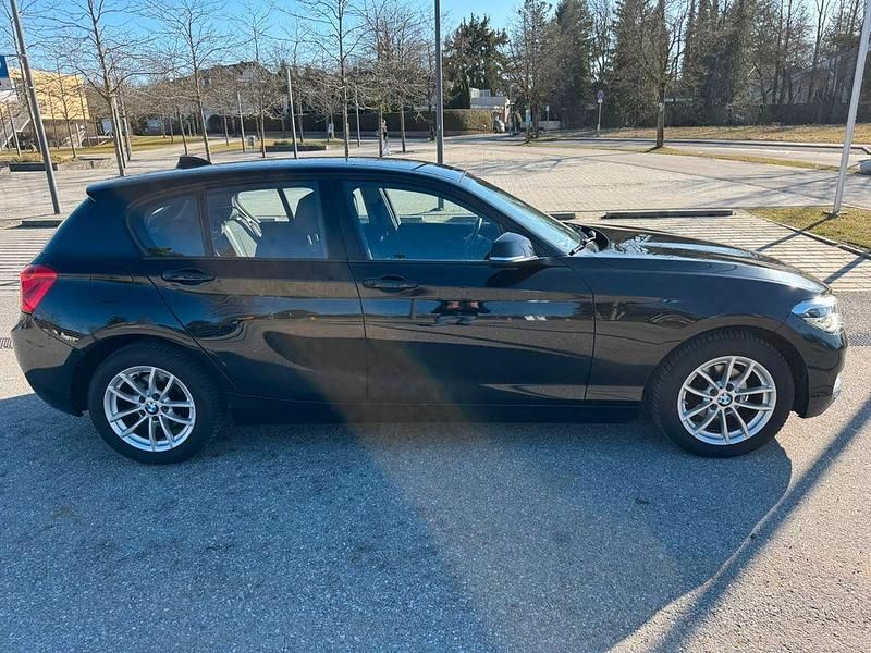 Gebraucht BMW 118 Advantage 150 PS (110 kW) 2018 Schwarz Kleinwagen