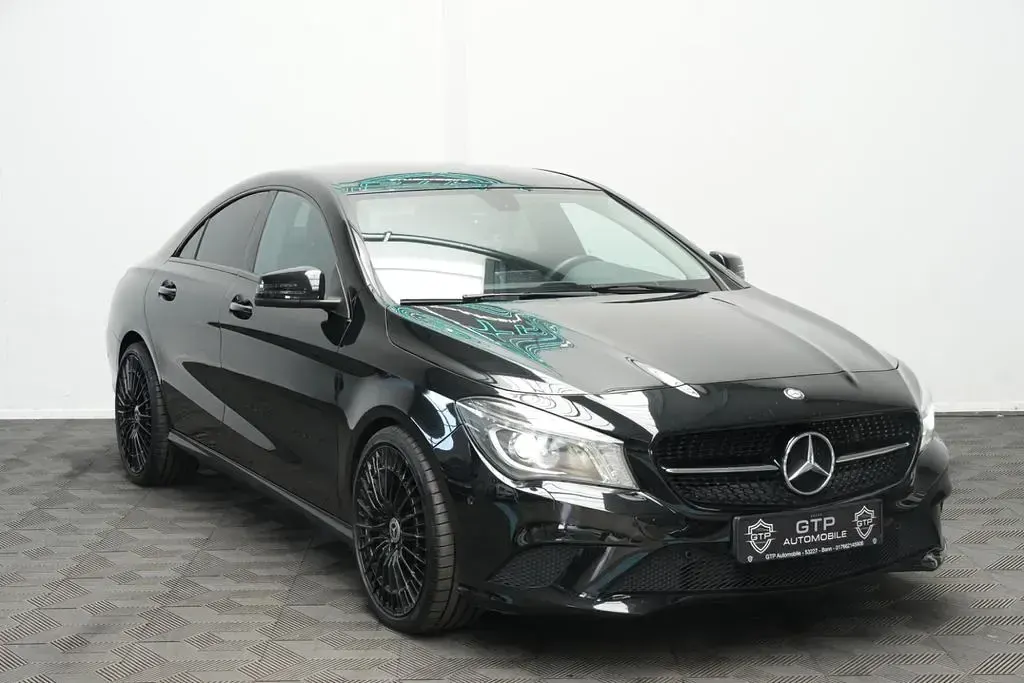 Gebraucht Mercedes CLA200 156 PS (114 kW) 2014 Schwarz Coupé