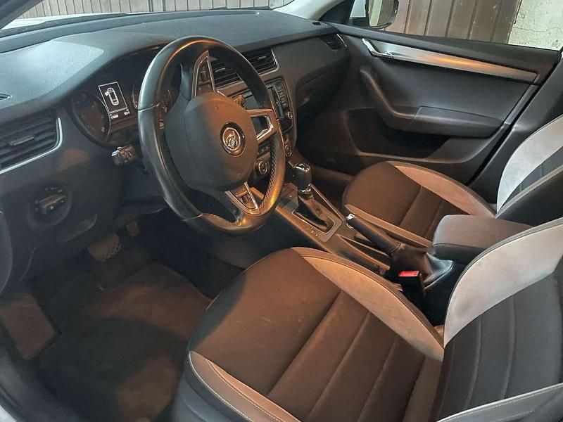Weiß Gebraucht 2016 Skoda Octavia Kombi | 11.700 € (Fairer Preis) - Bild 1/4