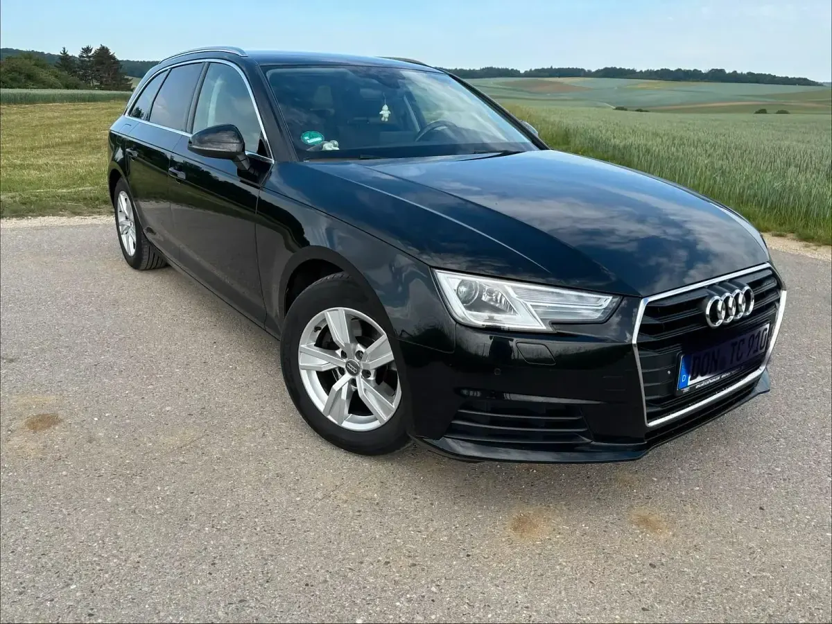Gebraucht Audi A4 150 PS (110 kW) 2016 Schwarz Kombi