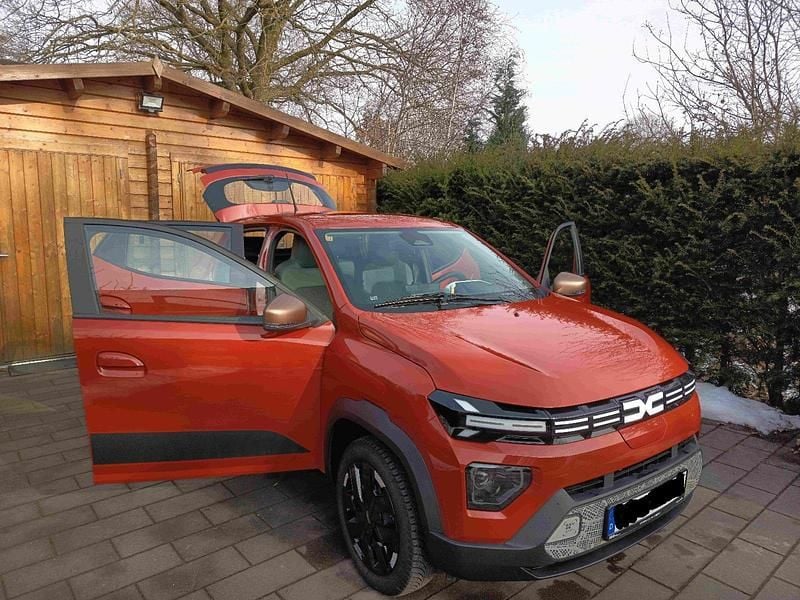 Gebraucht Dacia Spring Extreme 47 kW (65 PS) 2024 Rot Kleinwagen