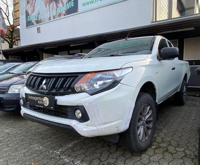 Weiß Gebraucht 2017 Mitsubishi L200 Basis Abholung | 8.990 € (Superpreis) - Bild 1/4