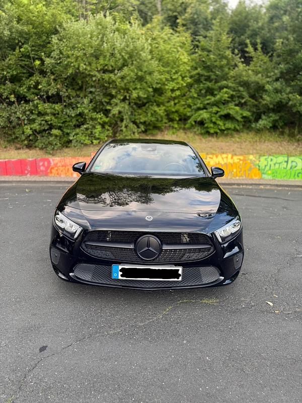 Gebraucht Mercedes A250 250 PS (183 kW) 2017 Schwarz Limousine
