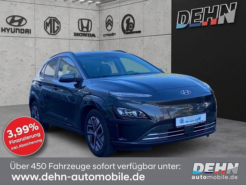Dark knight / mic (schwarz) Gebraucht 2021 Hyundai Kona Trend SUV | 19.950 € (Fairer Preis) - Bild 1/4