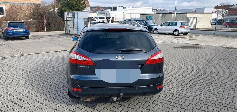 Gebraucht Ford Mondeo 125 PS (91 kW) 2008 Kombi