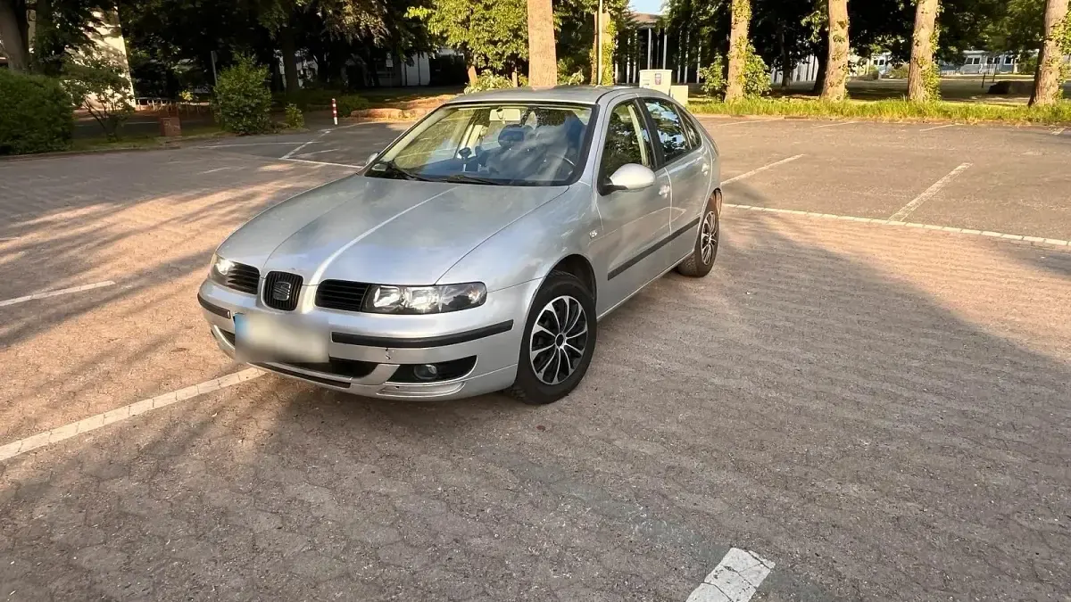 Gebraucht Seat Leon 105 PS (77 kW) 2004 Grau Kleinwagen