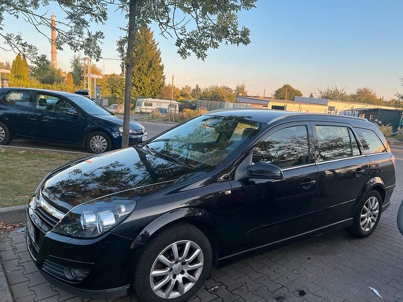 Schwarz Gebraucht 2006 Opel Astra Kombi | 1.300 € (Fairer Preis) - Bild 1/4