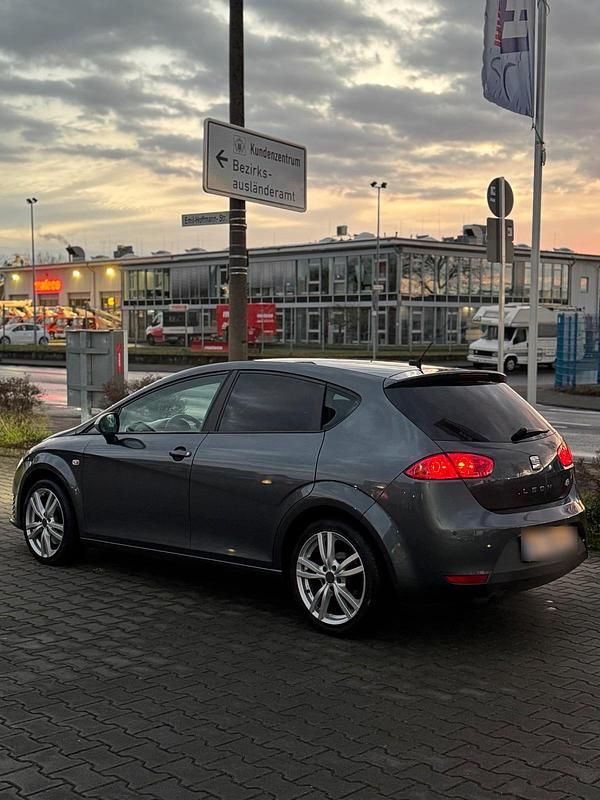 Gebraucht Seat Leon FR 170 PS (125 kW) 2010 Grau Kleinwagen