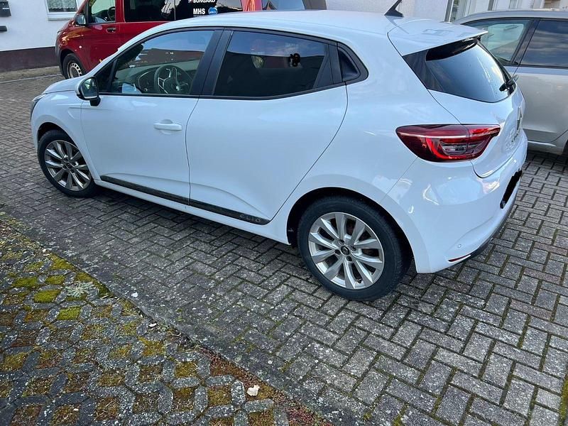 Gebraucht Renault Clio V Experience 101 PS (74 kW) 2020 Weiß Kleinwagen