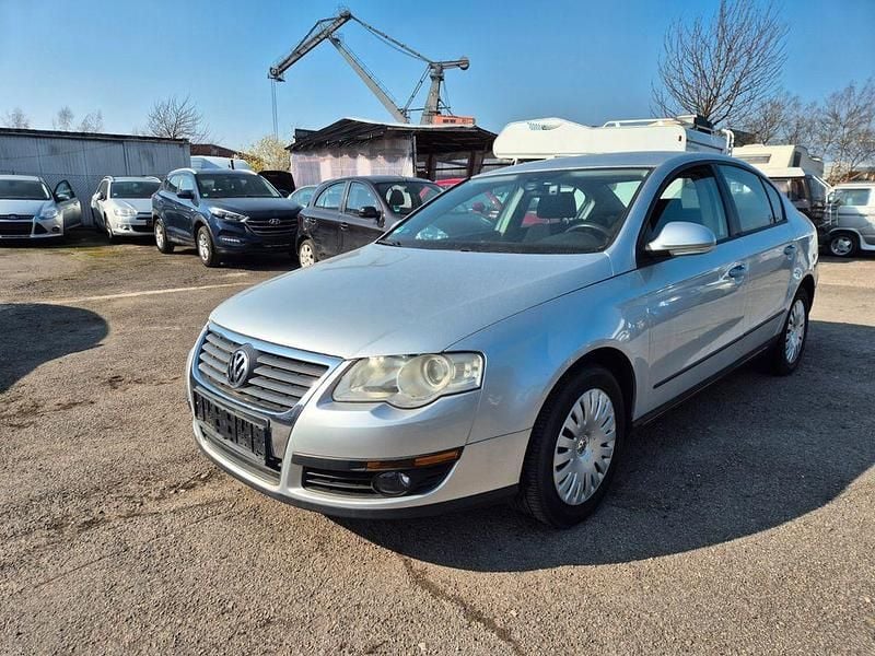 Gebraucht VW Passat Trendline 116 PS (85 kW) 2006 Silber Limousine