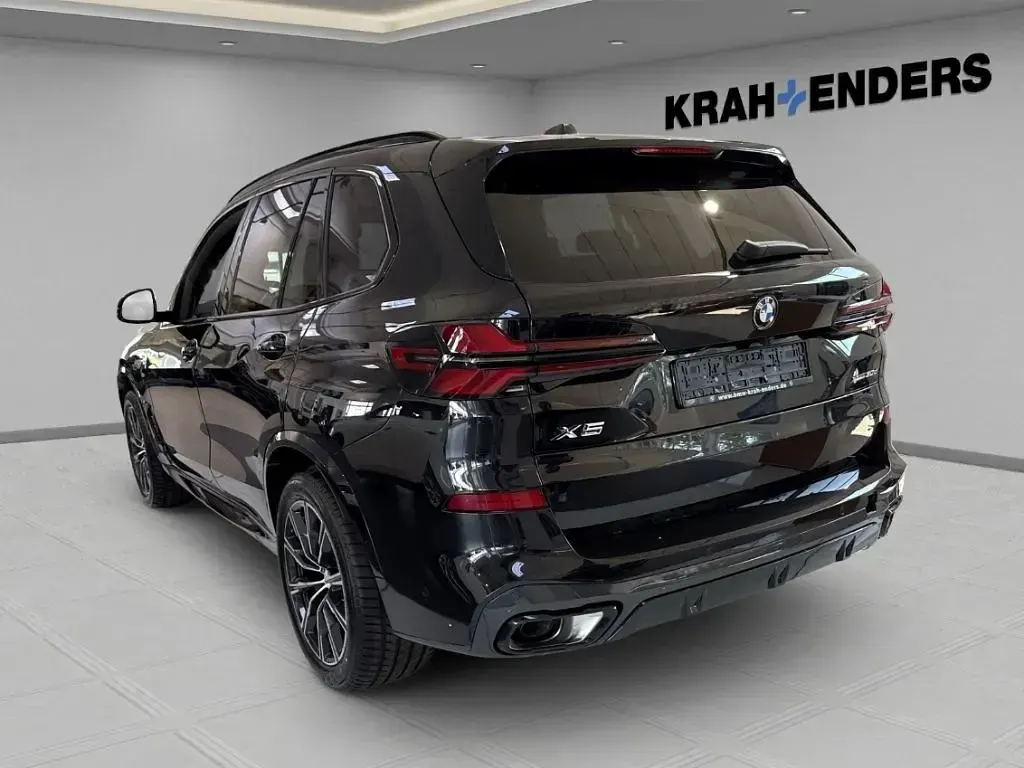 Neu BMW X5 M Sport 298 PS (219 kW) 2026 Black sapphire metallic (schwarz) SUV