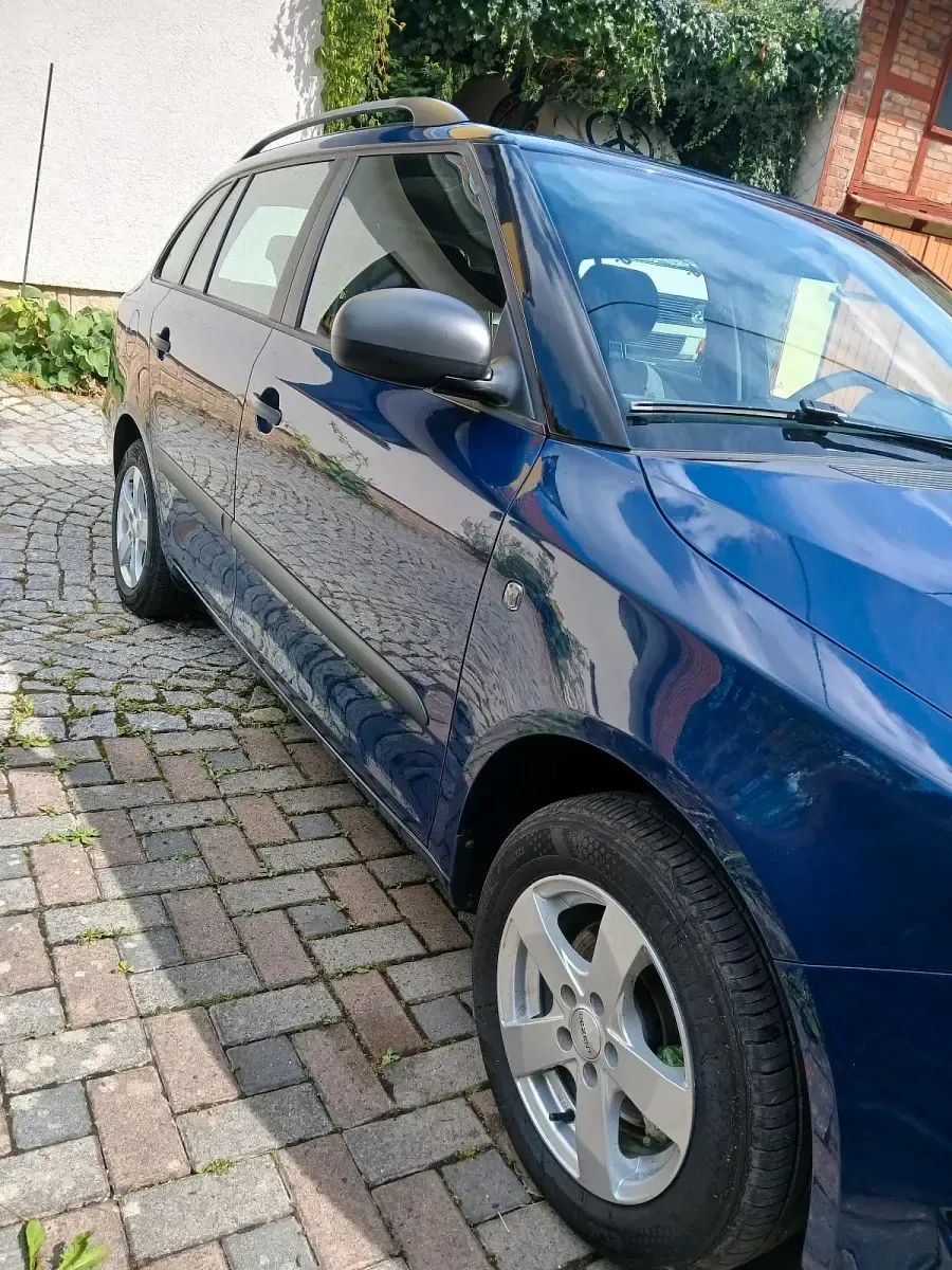 Gebraucht Skoda Fabia 86 PS (63 kW) 2011 Blau Kombi