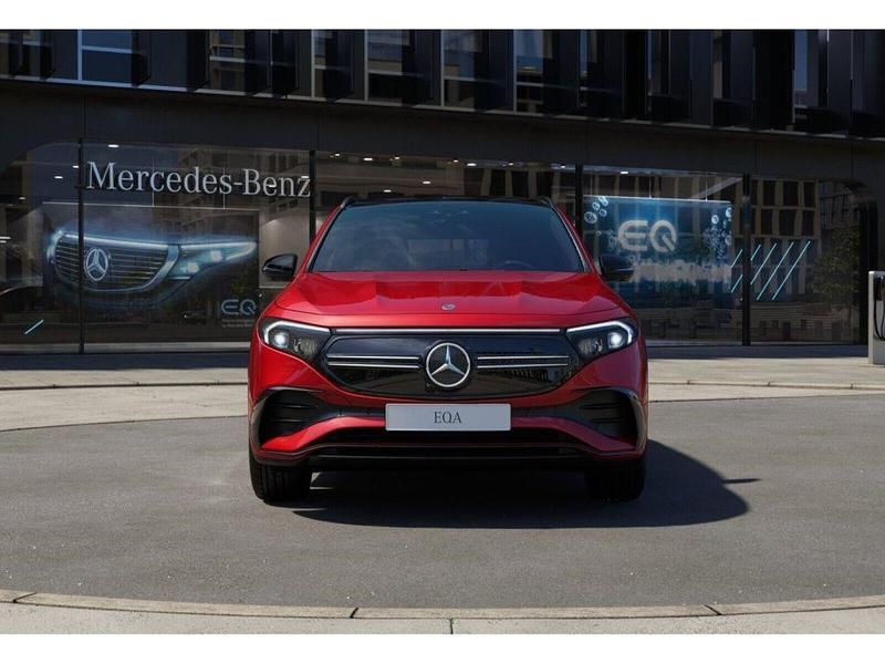 Gebraucht Mercedes EQA350 AMG 214 kW (292 PS) 2023 Manufaktur lack manufaktur patagonienrot (metallic) SUV