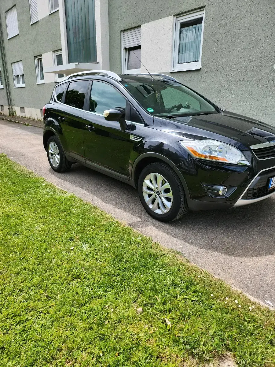 Gebraucht Ford Kuga 136 PS (100 kW) 2009 Schwarz SUV