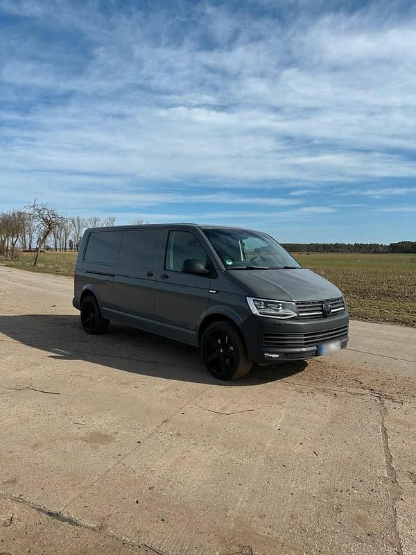 Gebraucht VW Transporter 140 PS (102 kW) 2016 Grau Van