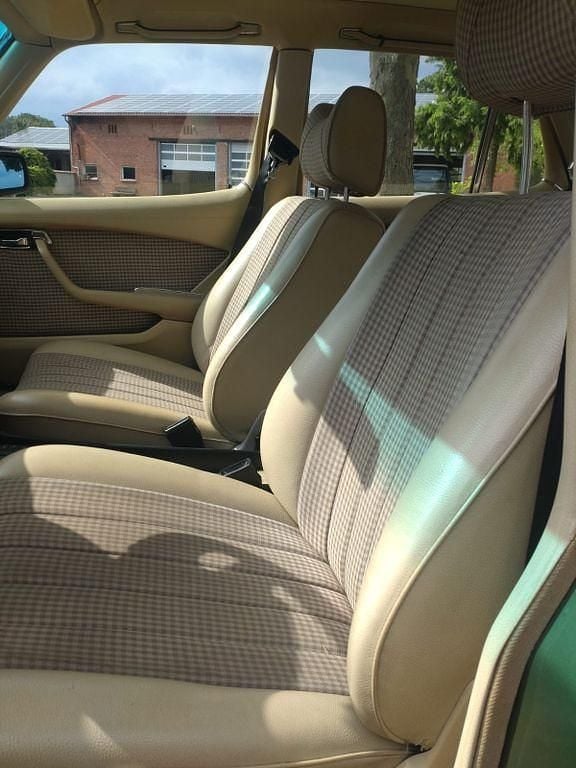 Gebraucht Mercedes 350 SE 194 PS (142 kW) 1977 Grün Limousine