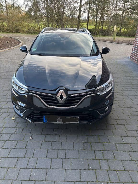 Schwarz Gebraucht 2018 Renault Mégane IV LIMITED Limousine | 12.600 € (Etwas zu teuer) - Bild 1/4