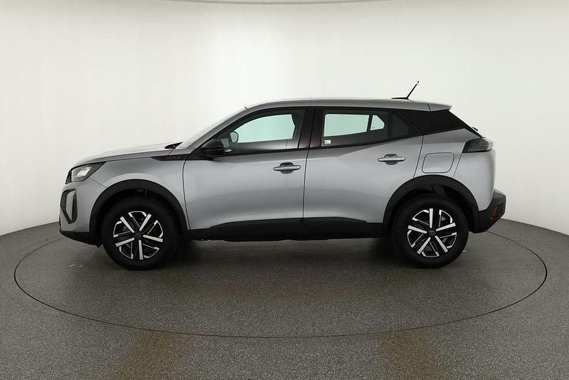 Neu Peugeot 2008 101 PS (74 kW) 2025 Grau SUV