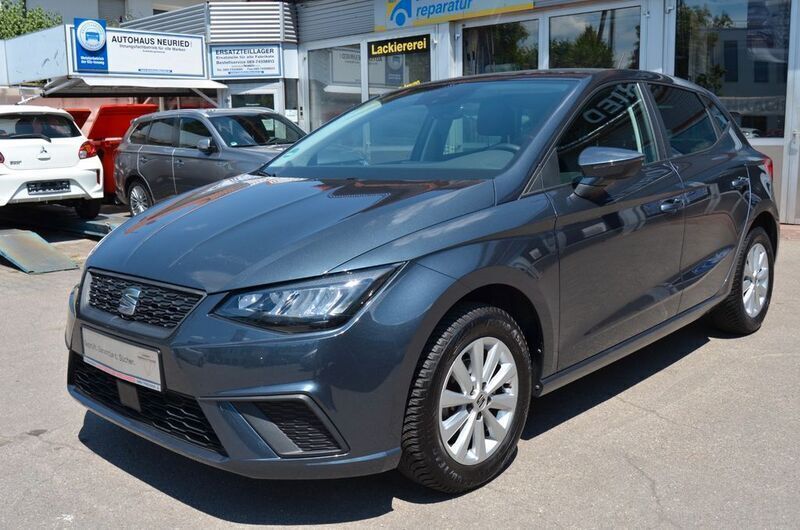 Grau Gebraucht 2024 Seat Ibiza Style Limousine | 16.390 € (Fairer Preis) - Bild 1/4