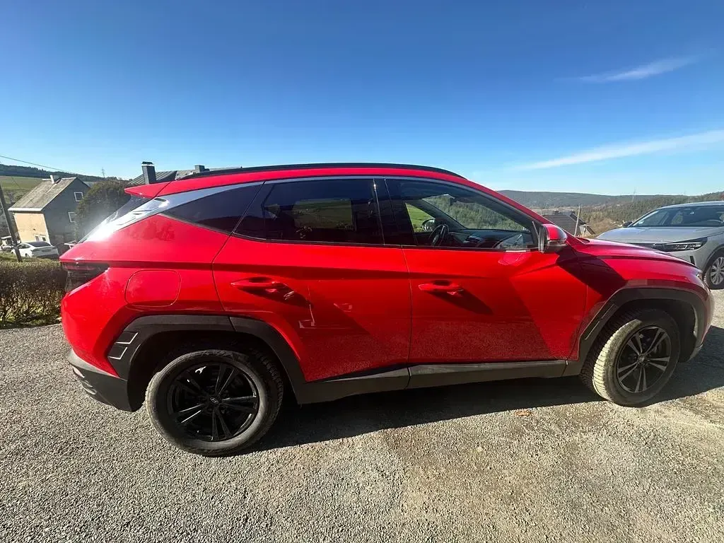 Gebraucht Hyundai Tucson 230 PS (169 kW) 2022 Rot SUV