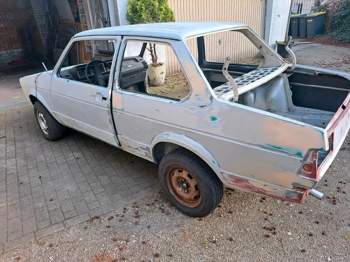 Gebraucht VW Jetta 75 PS (55 kW) 1981 Silber Limousine