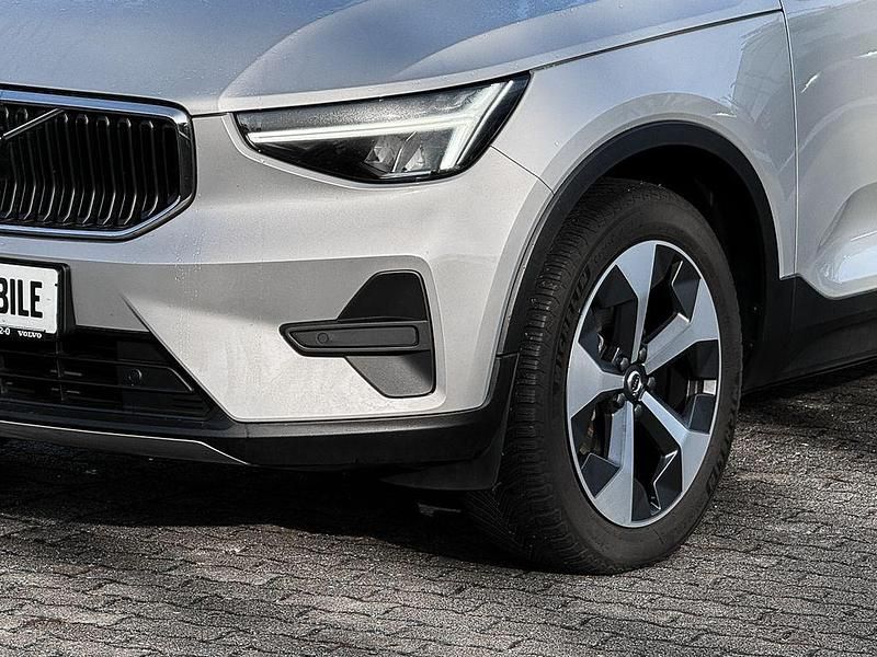 Gebraucht Volvo XC40 Core 129 PS (94 kW) 2023 Grau SUV