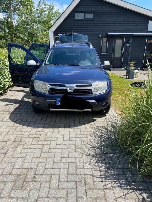 Blau Gebraucht 2012 Dacia Duster Prestige SUV | 6.999 € (Fairer Preis) - Bild 1/4