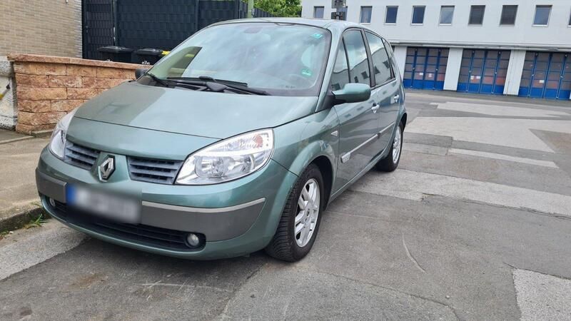 Grün Gebraucht 2006 Renault Mégane II Limousine | 3.400 € - Bild 1/4