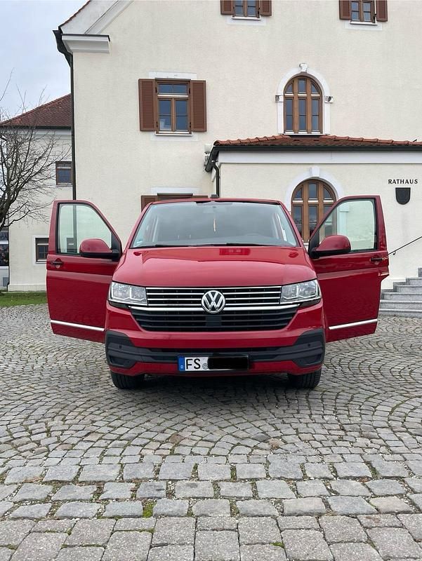 Rot Gebraucht 2022 VW T6.1 Van | 48.990 € - Bild 1/4