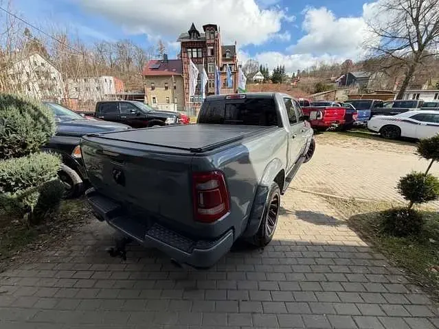Gebraucht Dodge Ram 401 PS (294 kW) 2019 Grau
