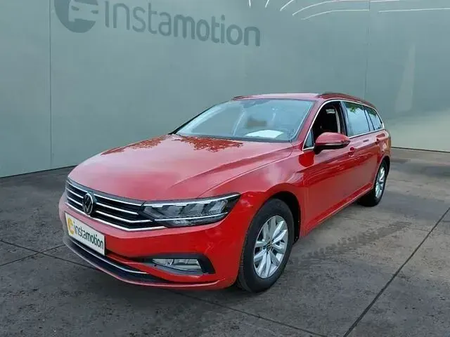 Gebraucht VW Passat Business 122 PS (89 kW) 2022 Rot Kombi