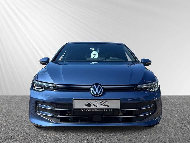 Gebraucht VW Golf Edition 150 PS (110 kW) 2025 Blau Limousine