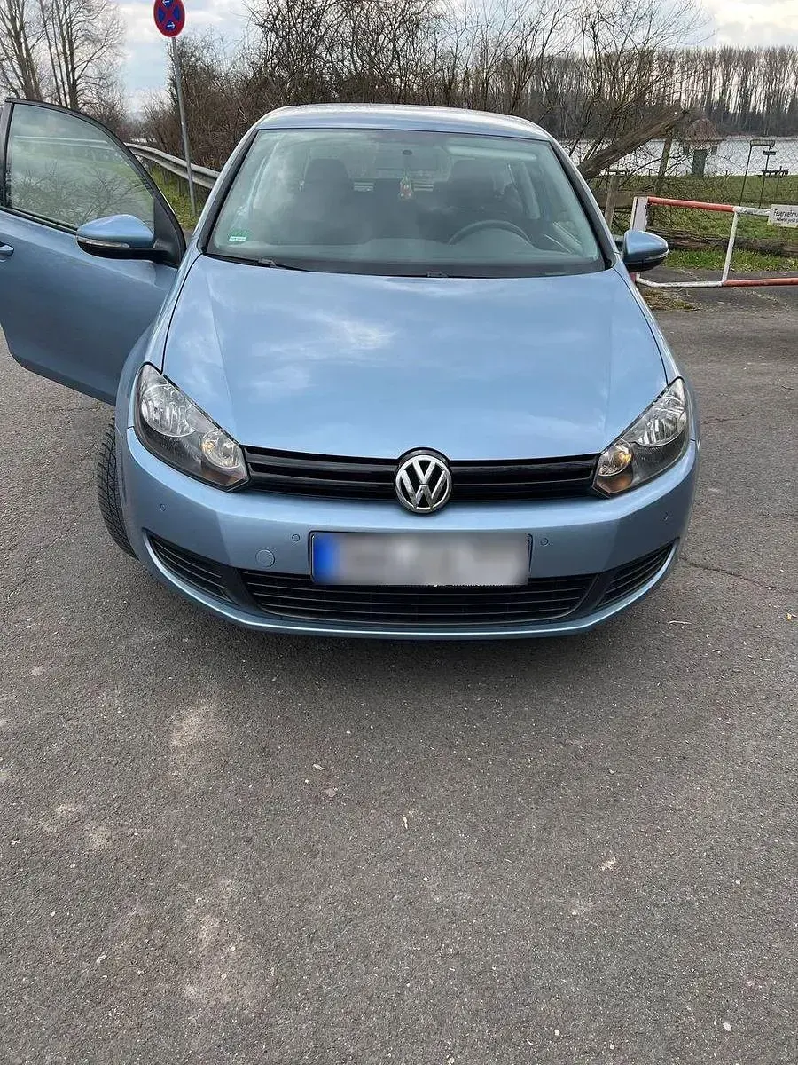 Second-hand VW Golf VI Comfortline 80 CP (58 kW) 2008 Albastru Hatchback