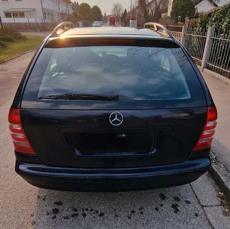 Gebraucht Mercedes C180 Classic 143 PS (105 kW) 2003 Blau Limousine