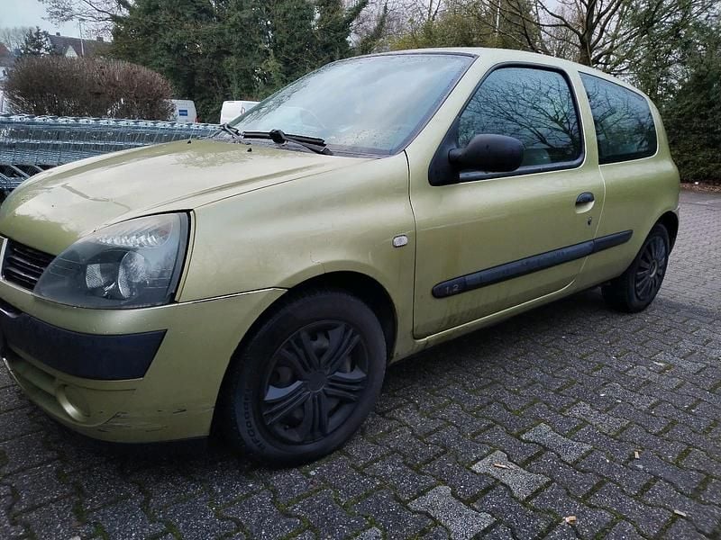 Gebraucht Renault Clio II 58 PS (42 kW) 2006 Grün Kleinwagen