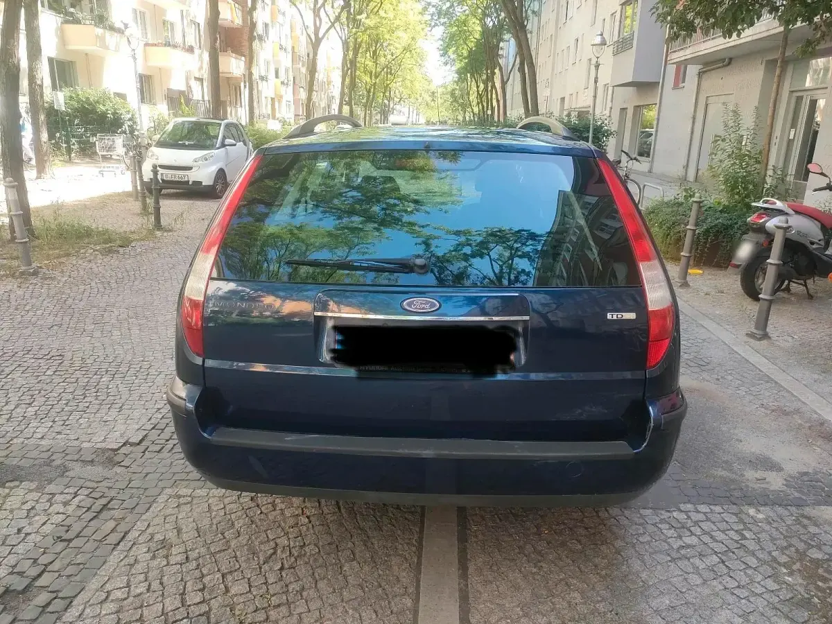 Gebraucht Ford Mondeo Ghia 130 PS (95 kW) 2005 Blau Kombi