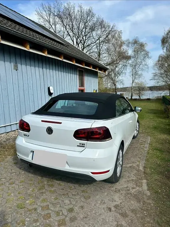 Gebraucht VW Golf Cabriolet 105 PS (77 kW) 2012 Weiß Cabrio