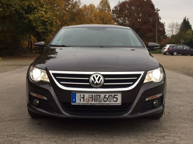 Gebraucht VW CC 140 PS (102 kW) 2009 Braun metallic Limousine