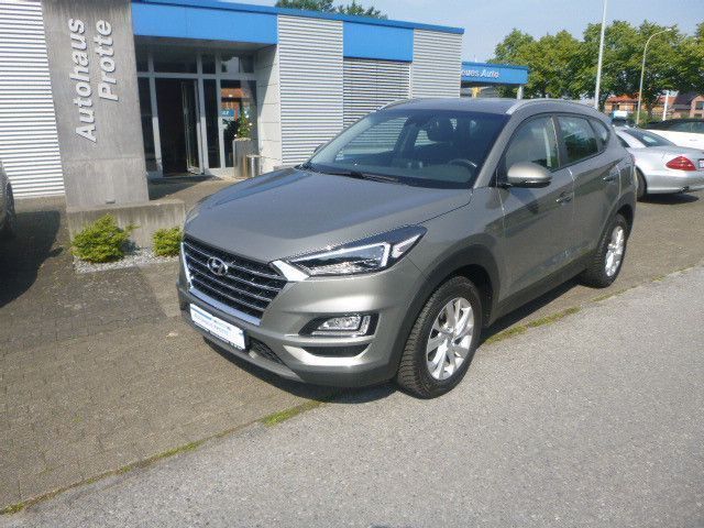 Grau Gebraucht 2020 Hyundai Tucson Trend SUV | 21.790 € (Guter Preis) - Bild 1/4